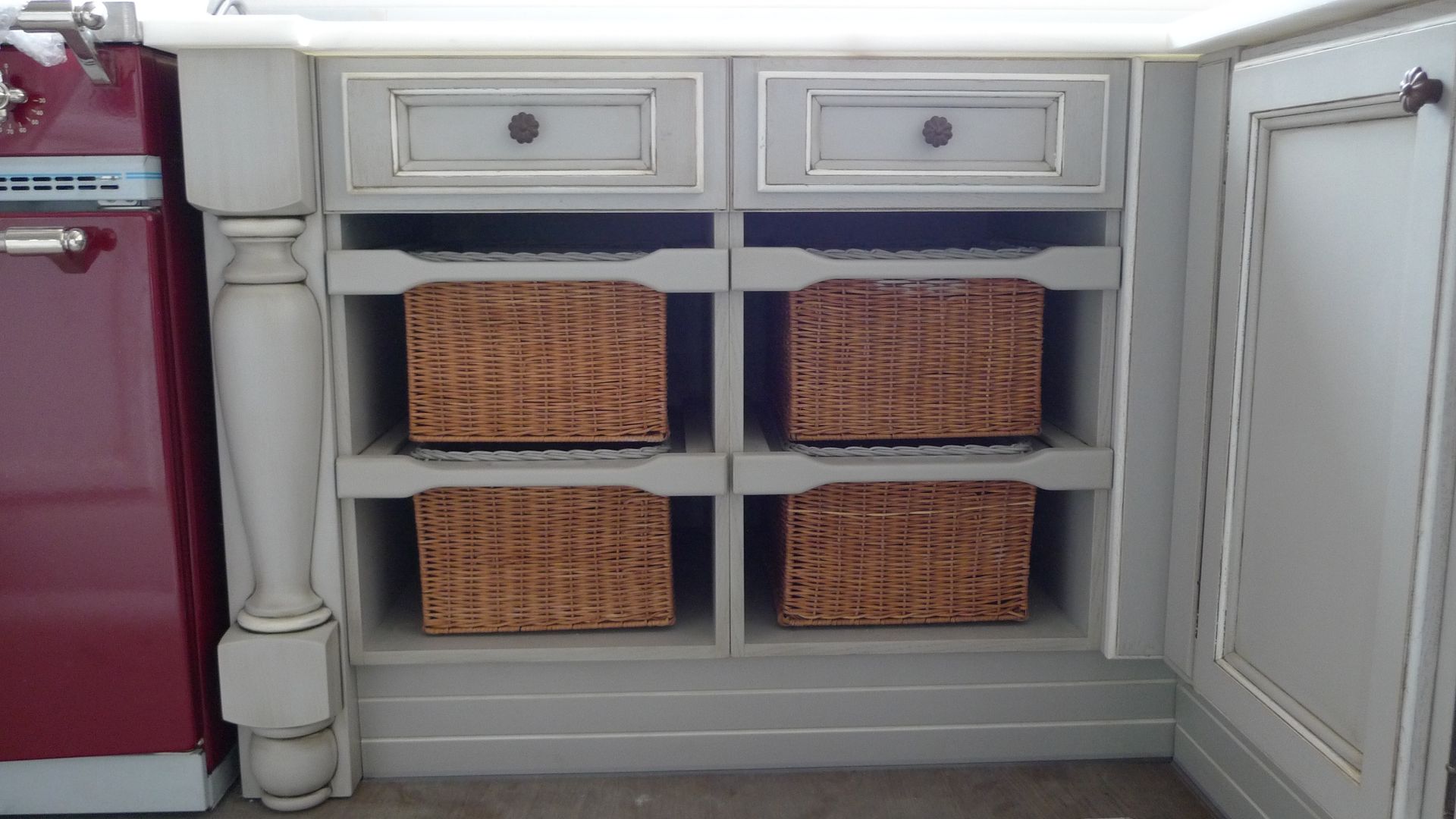 Medinaceli gris y blanco en Santander, Gamahogar Gamahogar Rustic style kitchen Storage