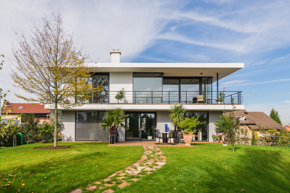 opEnd house - Single Family House in Lorsch, Germany, Helwig Haus und Raum Planungs GmbH Helwig Haus und Raum Planungs GmbH 모던스타일 정원