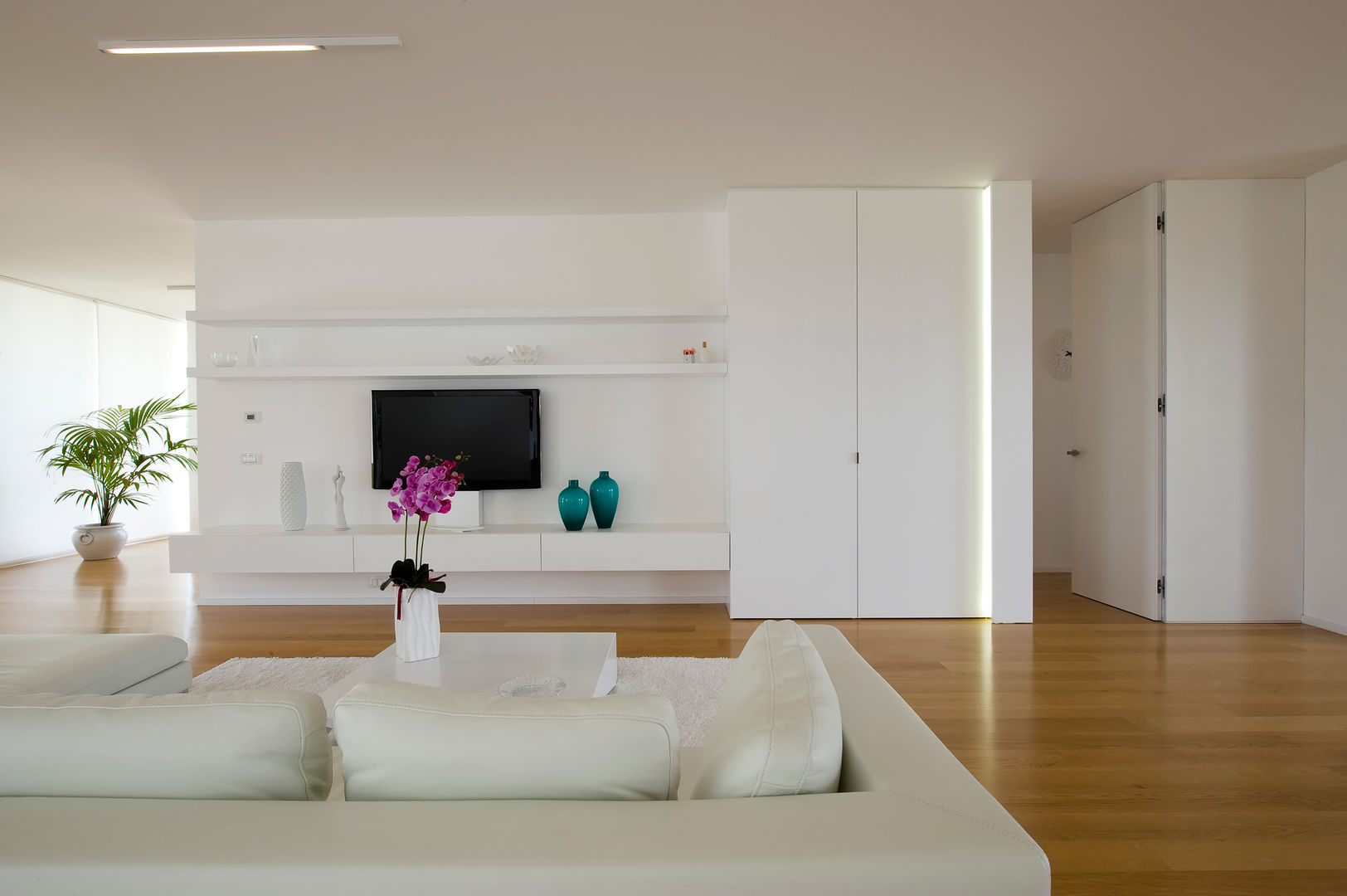 CASA LS - RAGUSA - ITALIA, moreno maggi photog. moreno maggi photog. Modern living room