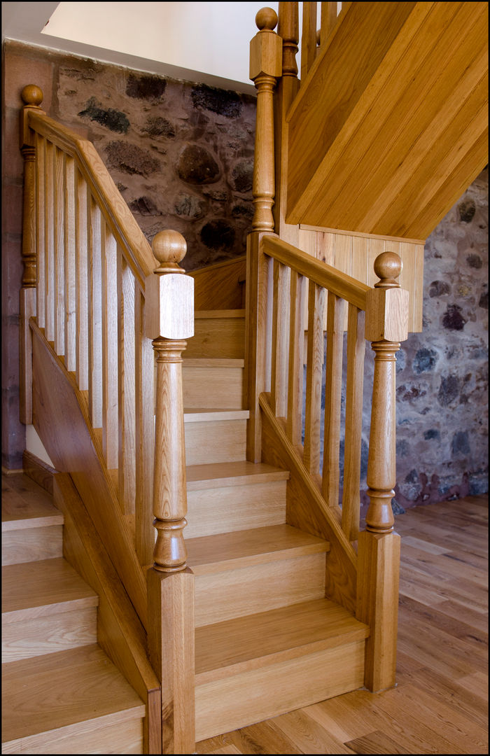 The Stables, Gourdon, Aberdeenshire, Roundhouse Architecture Ltd Roundhouse Architecture Ltd Stairs Stairs