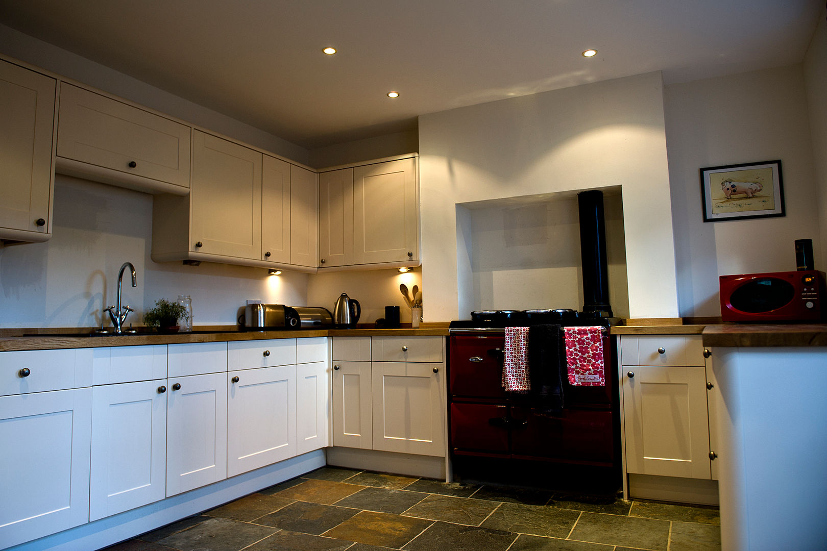 Craigentath, Blairs, Aberdeenshire, Roundhouse Architecture Ltd Roundhouse Architecture Ltd Kitchen Cabinets & shelves