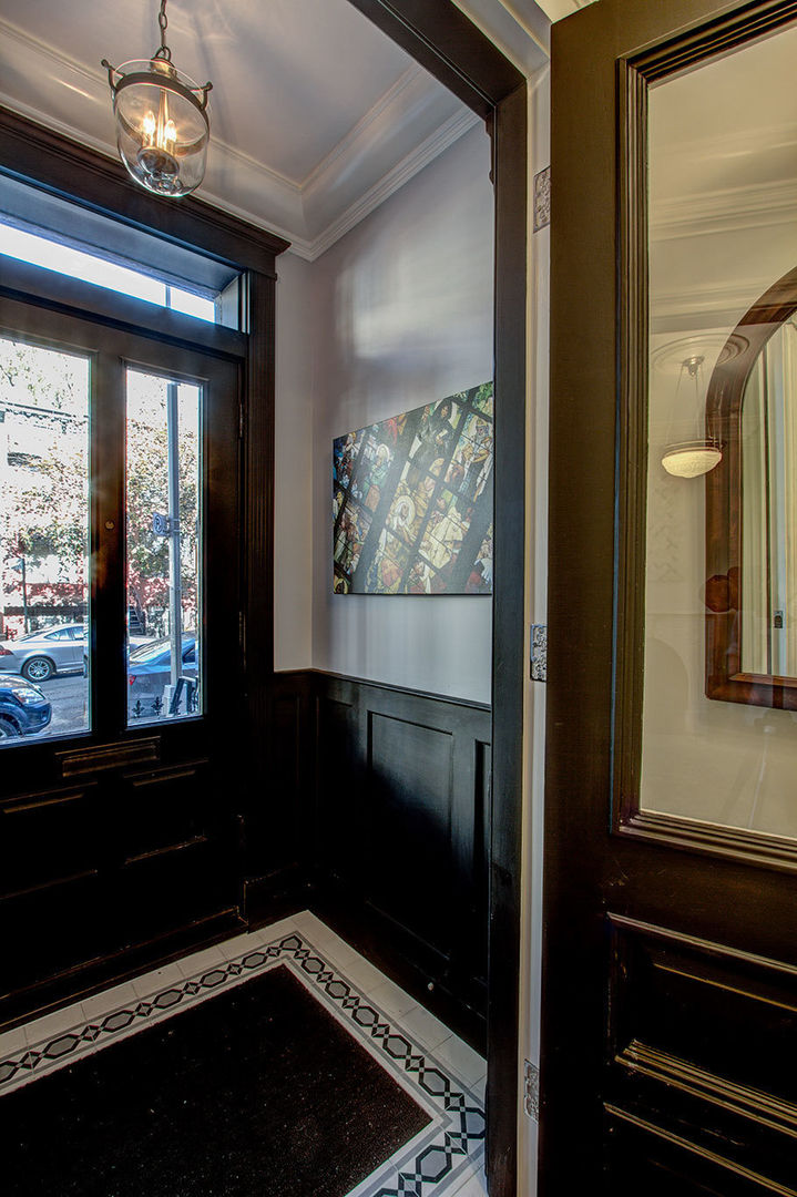 Brooklyn Townhouse, Ben Herzog Architect Ben Herzog Architect Classic style corridor, hallway and stairs