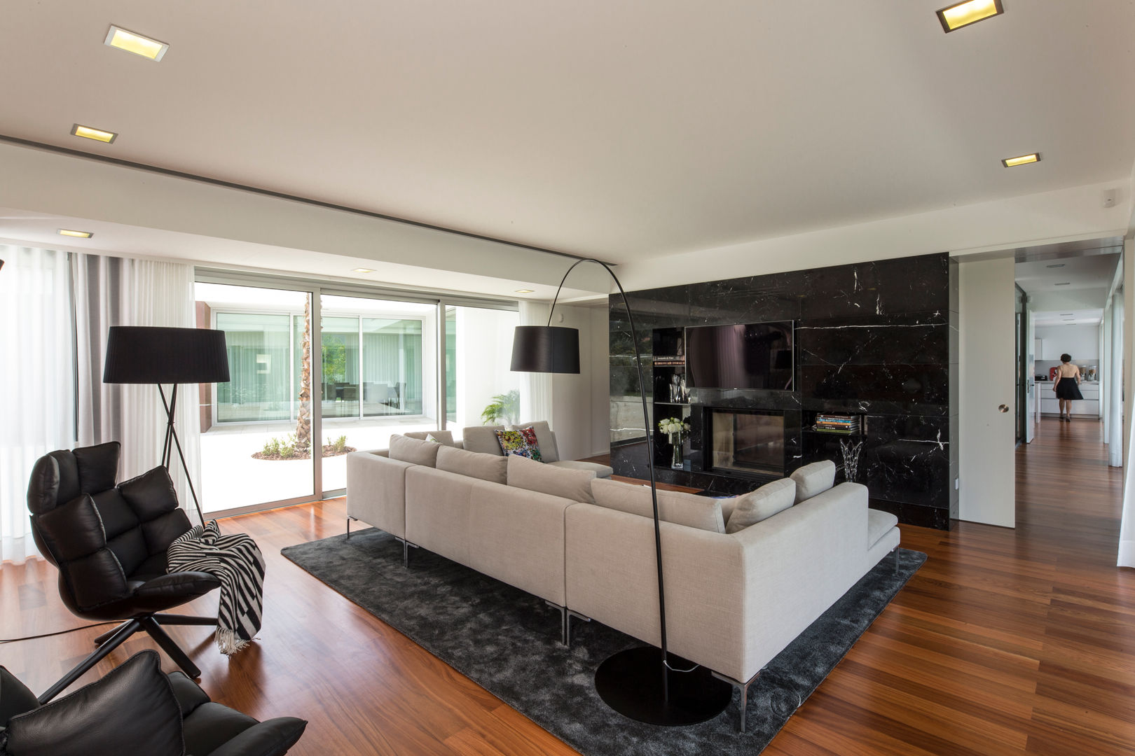 Casa PL, Atelier d'Arquitetura Lopes da Costa Atelier d'Arquitetura Lopes da Costa Living room