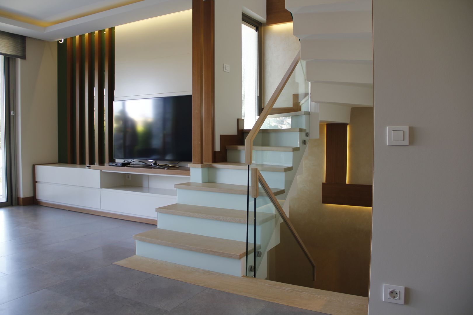 M.BIÇAKÇI HOUSE BODRUM GUNDOGAN, Mimkare İçmimarlık Ltd. Şti. Mimkare İçmimarlık Ltd. Şti. 모던스타일 거실