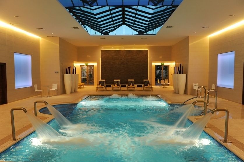 Pool Elektra Lighting Design مساحات تجارية محلات تجارية