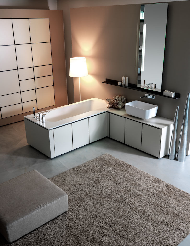 Urban Chic per Karol, Vegni Design Vegni Design Kamar Mandi Minimalis Storage