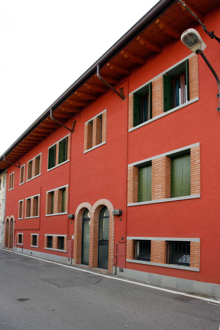 Ristrutturare un edificio rurale, Studio associato di architettura Cattaneo Studio associato di architettura Cattaneo Casas rurales