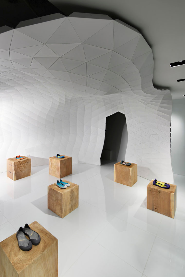 iGUANEYE Aoyama Main Store イグアナアイ青山メインストアー, 水谷壮市 水谷壮市 Minimalist house