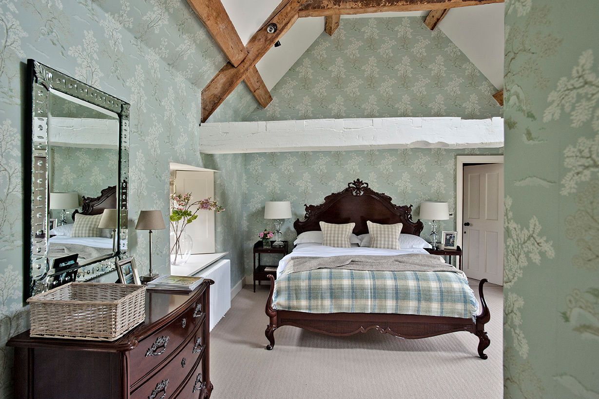 ​Ansty Manor, Bedroom BLA Architects Schlafzimmer im Landhausstil