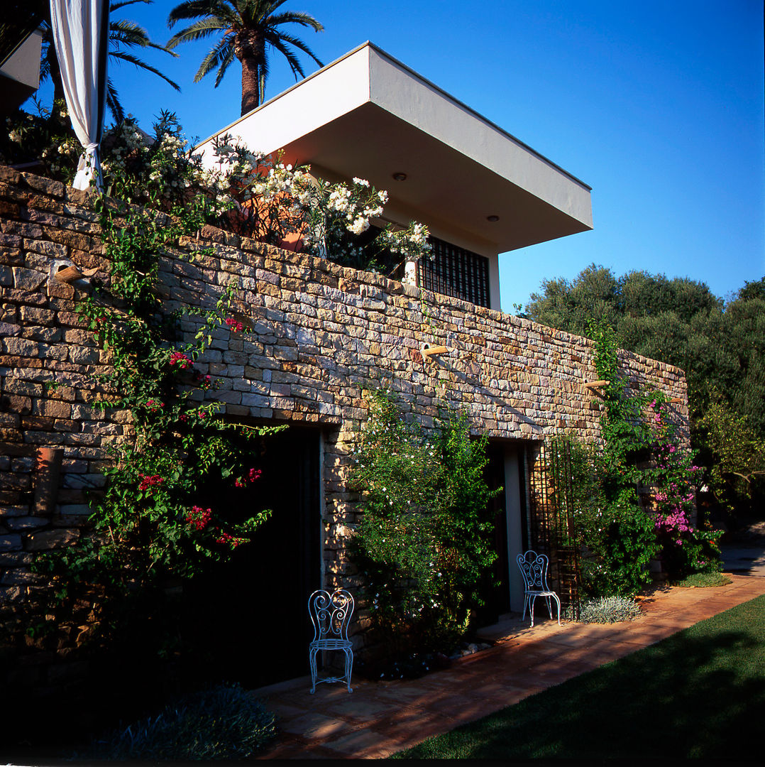 Maison à Alger, alia bengana architecte alia bengana architecte Mediterranean style house Accessories & decoration