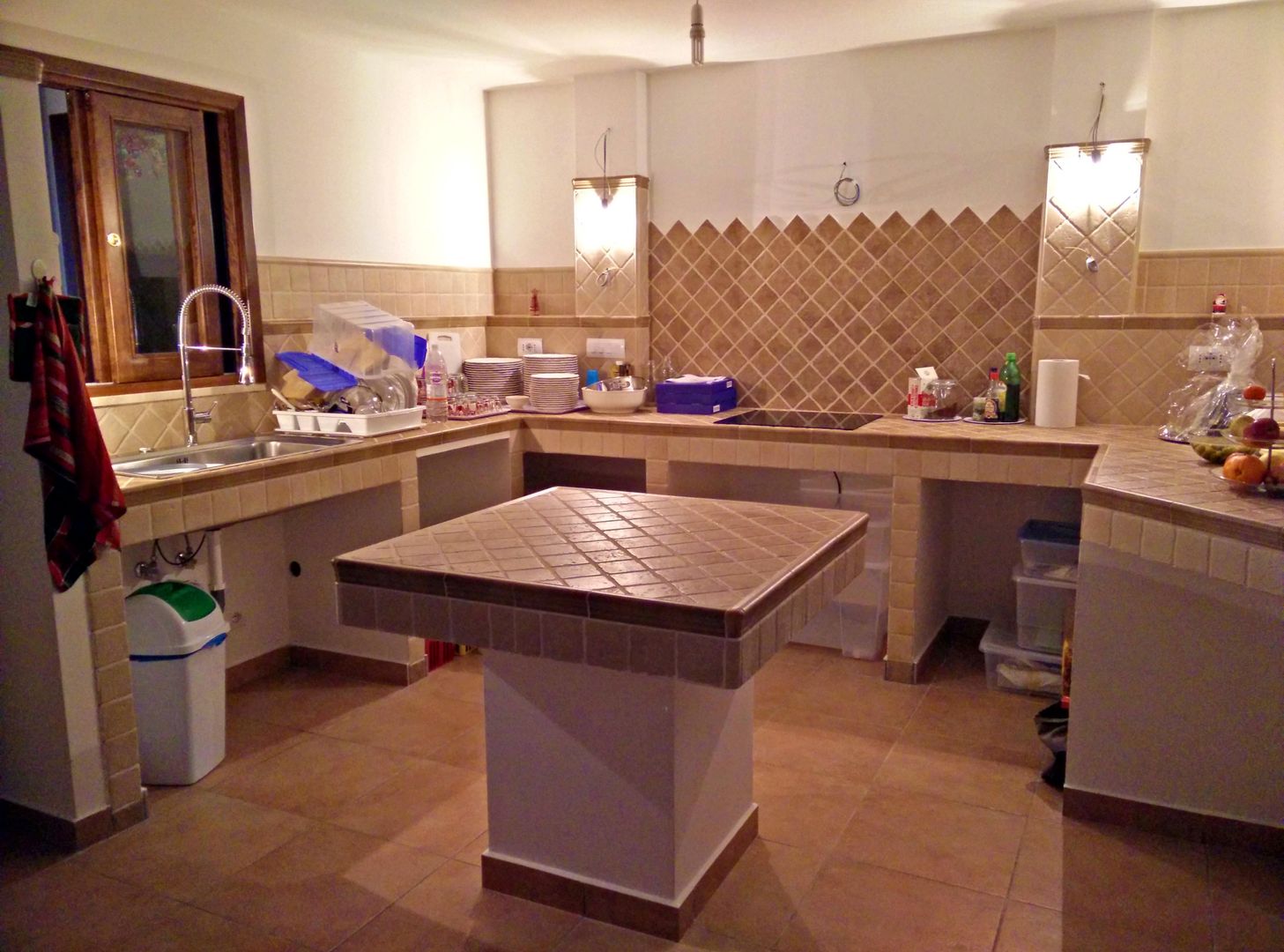 ristrutturazione: da garage a rustico, Francesca Ianni architetto Francesca Ianni architetto Rustic style kitchen