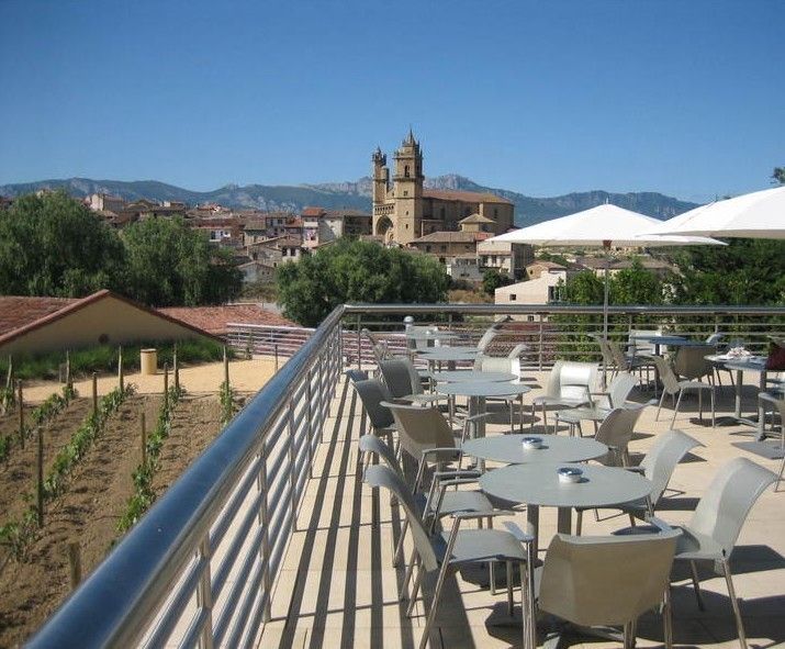 City Of Wine Complex Marqués De Riscal (Gehry Partners LLC) - BEIGE PINAR sandstone, ARENISCAS STONE ARENISCAS STONE Commercial spaces Hotels