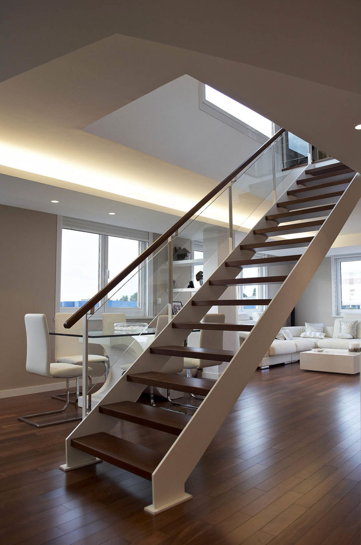 Reforma integral de piso, Intra Arquitectos Intra Arquitectos Pasillos, vestíbulos y escaleras modernos