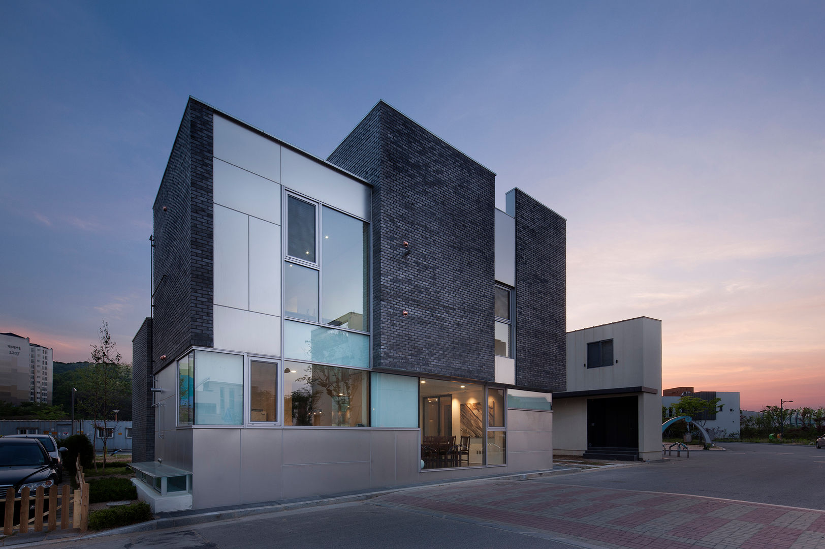 Sam Dae Heon, iSM Architects iSM Architects Modern Houses