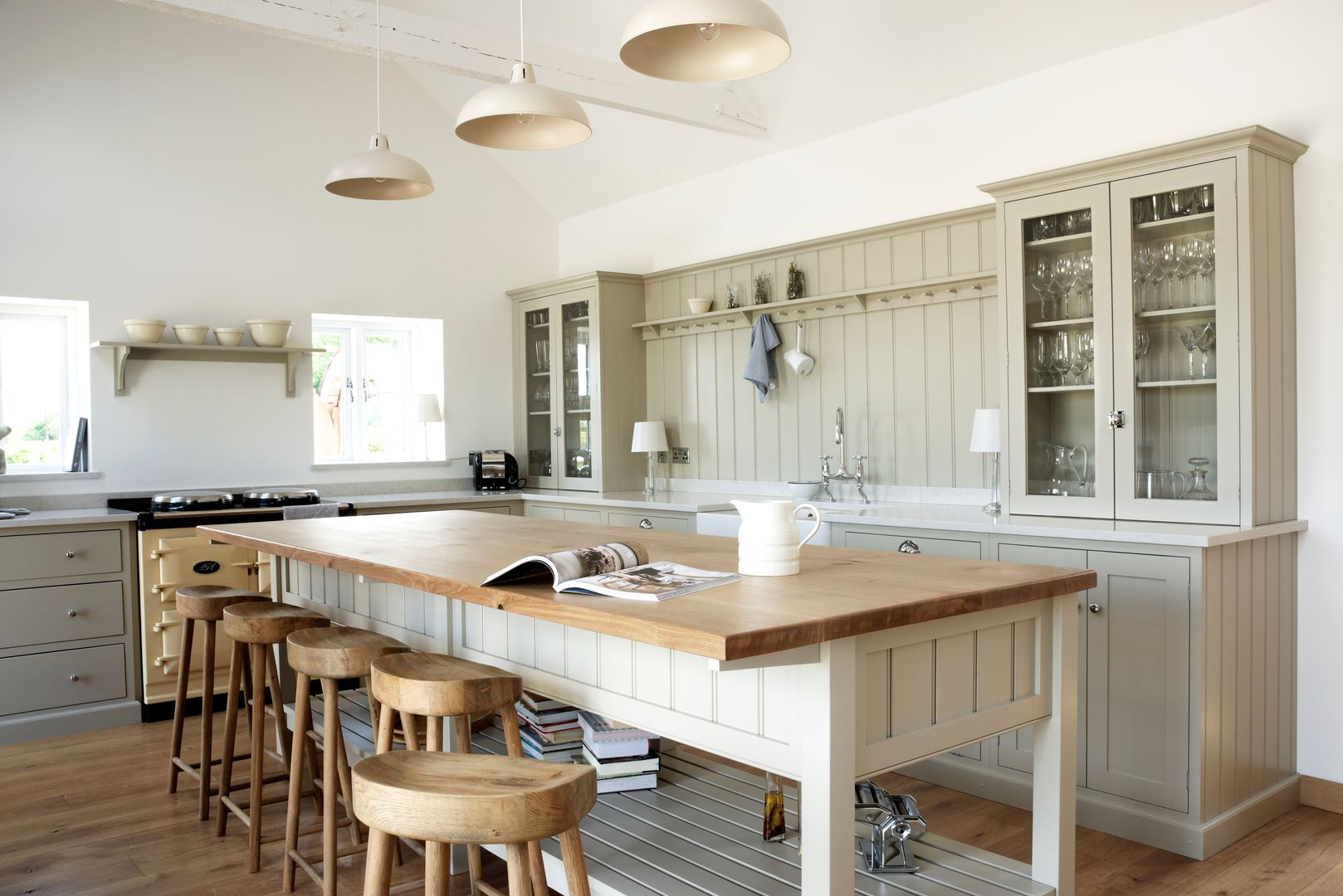 The Warwickshire Barn Shaker Kitchen deVOL Kitchens Cuisine rurale