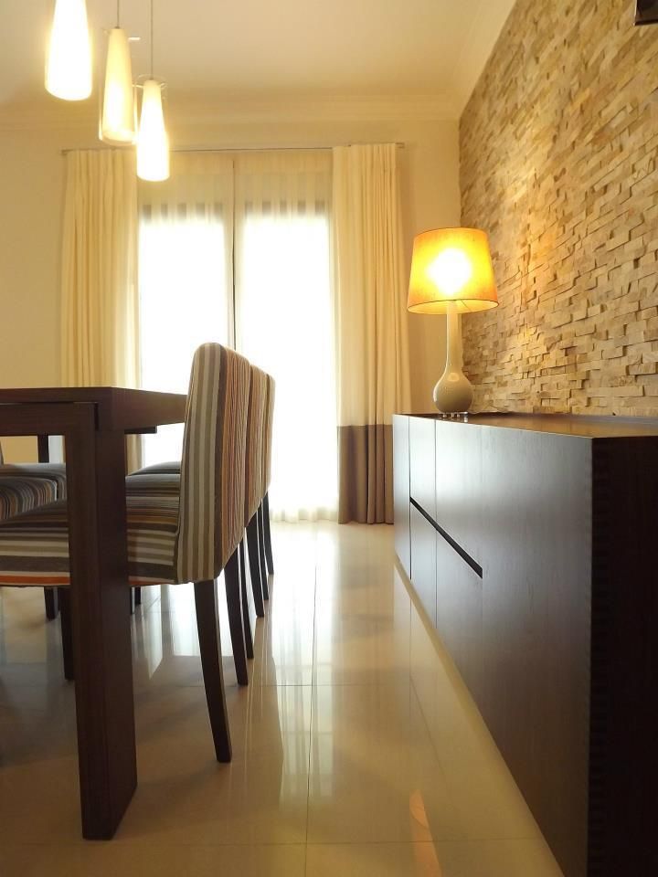 Moradia - Vale de Lobos, Sintra, Traço Magenta - Design de Interiores Traço Magenta - Design de Interiores Rustic style dining room