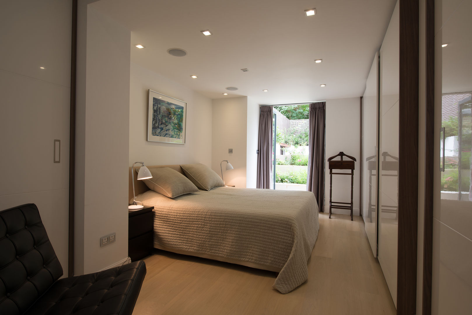 Bedroom DDWH Architects Quartos modernos