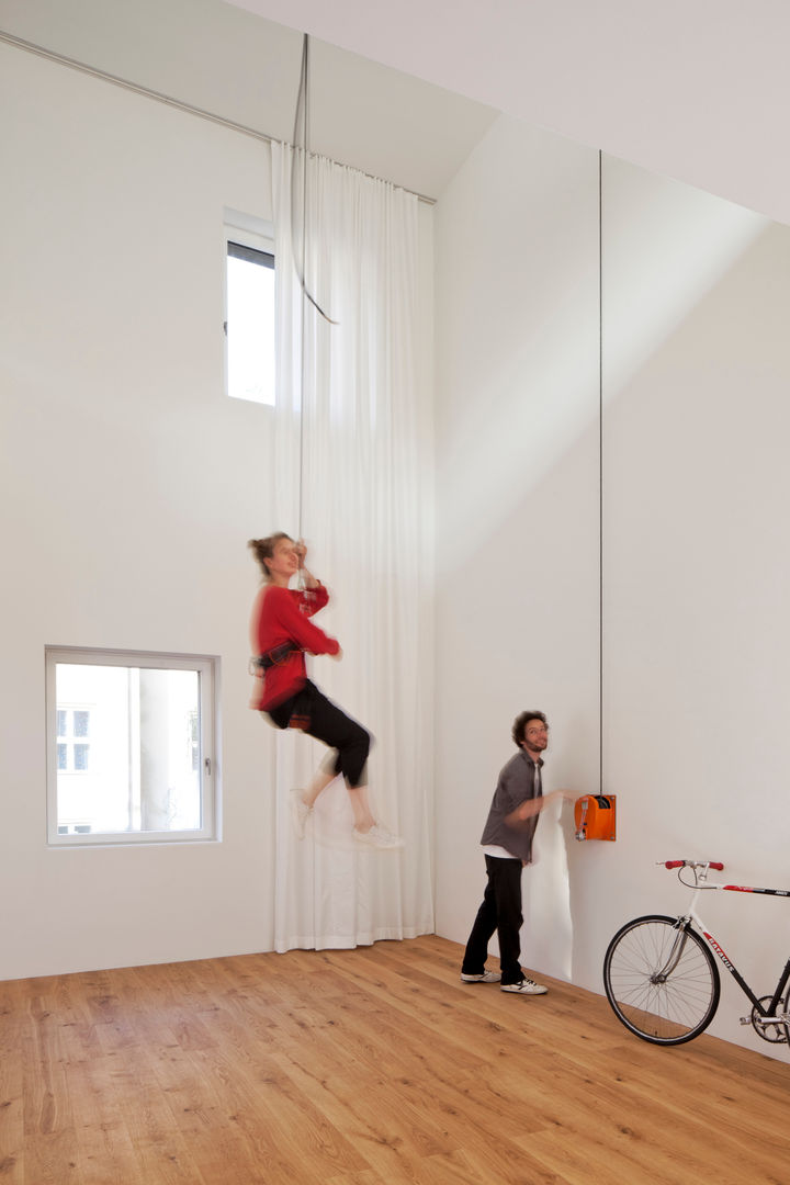 Innenraum Wohnung 5 BCO Architekten Minimalistische Arbeitszimmer