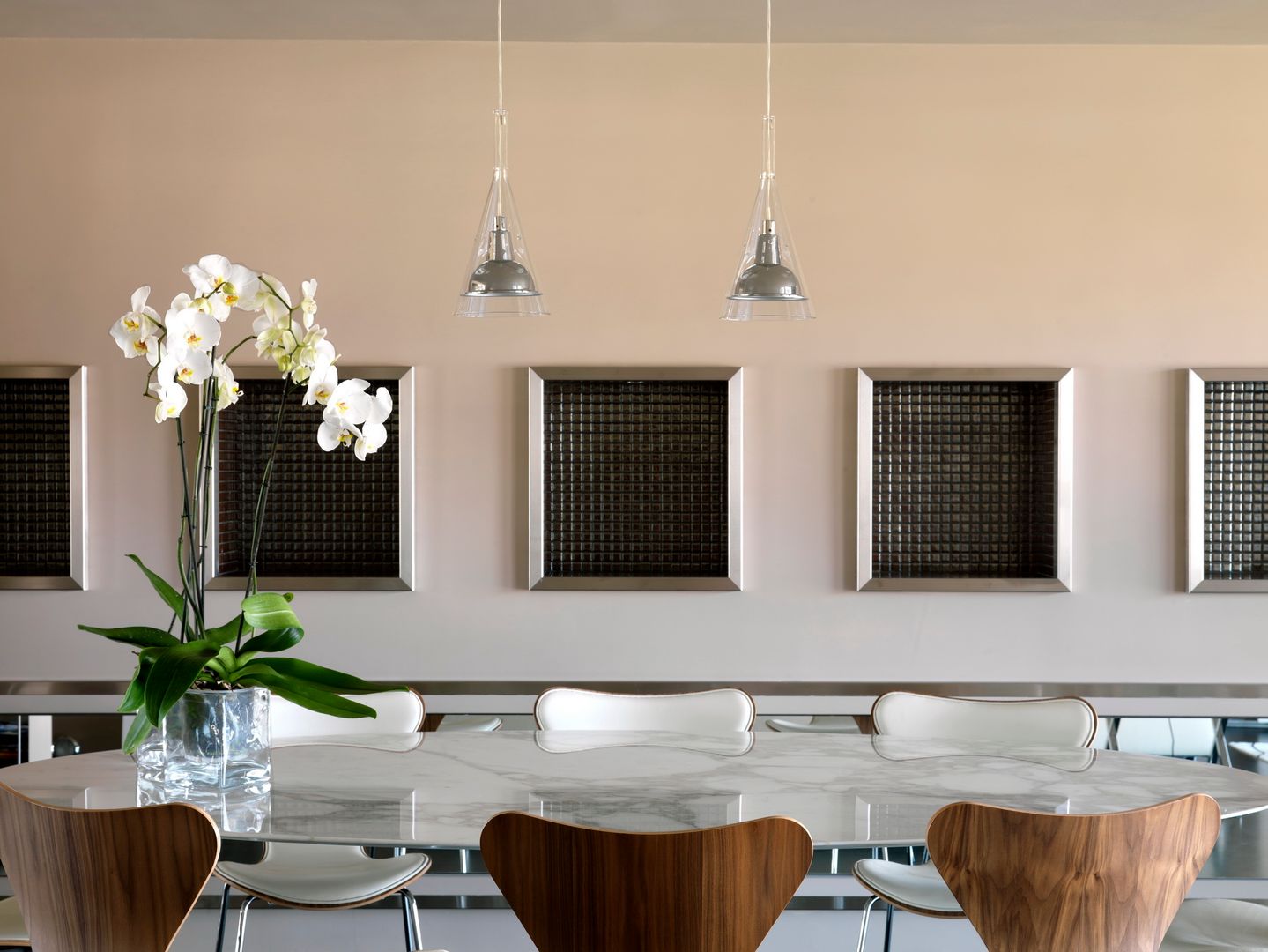 Attico sui Lungarni a Firenze, Antonio Lionetti Home Design Antonio Lionetti Home Design Modern dining room Tables