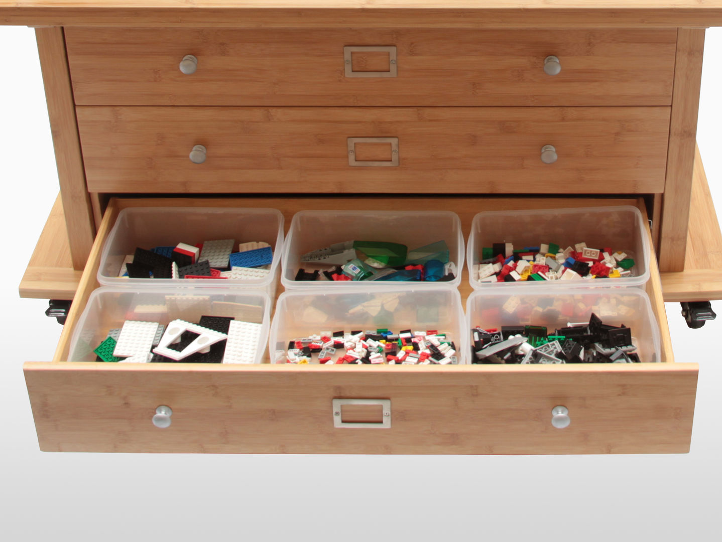 Activity Table & Toy Organiser CONSTRUCTION CENTRE Finoak LTD Dormitorios infantiles de estilo moderno Escritorios y sillas