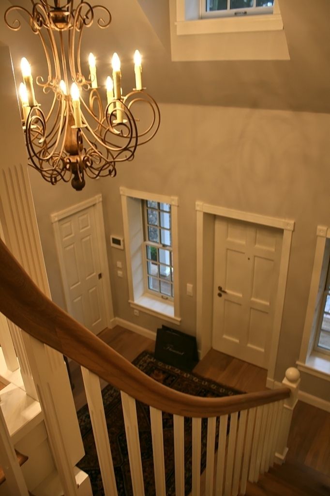 MARK ASTON, THE WHITE HOUSE american dream homes gmbh THE WHITE HOUSE american dream homes gmbh Classic corridor, hallway & stairs