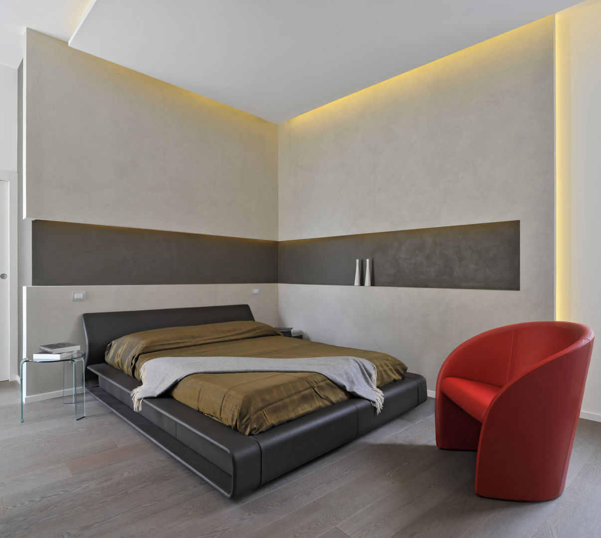 CASA ALBEGA - Ristrutturazione di un appartamento su due livelli, INO PIAZZA studio INO PIAZZA studio Modern Bedroom