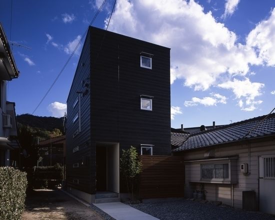 坂の南の家, 有限会社アルキプラス建築事務所 有限会社アルキプラス建築事務所 Modern houses