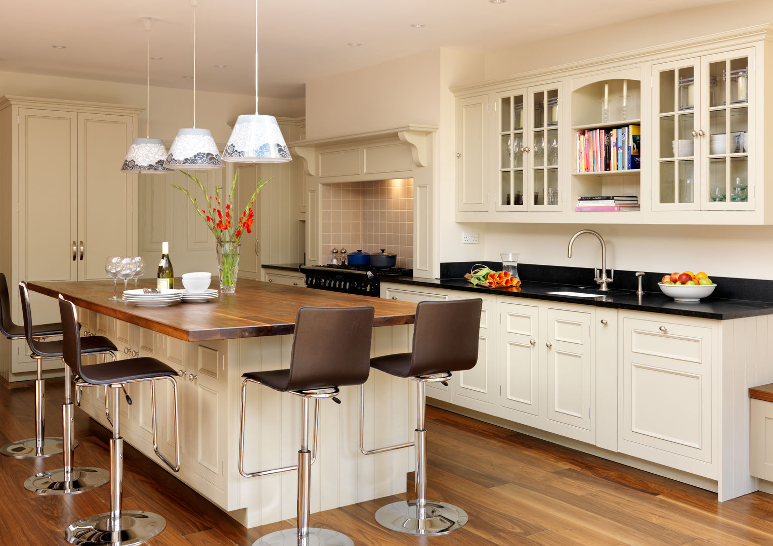 Original kitchen by Harvey jones Harvey Jones Kitchens Кухня в классическом стиле