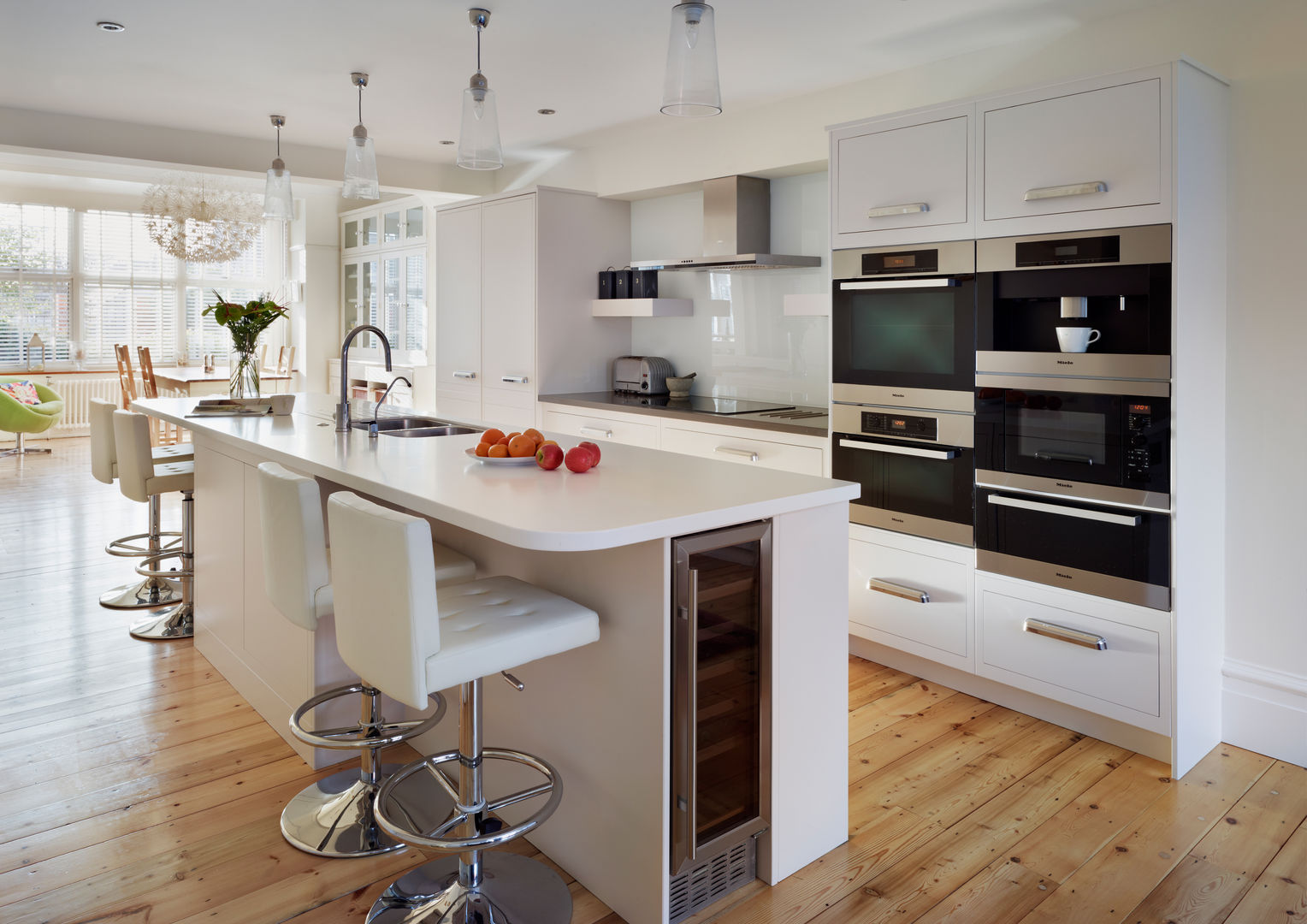 Linear kitchen by Harvey Jones Harvey Jones Kitchens ミニマルデザインの キッチン