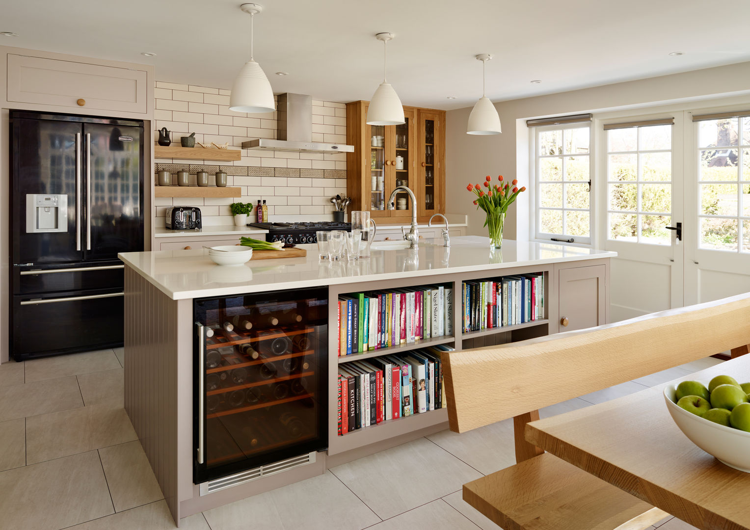 Shaker kitchen by Harvey Jones Harvey Jones Kitchens Cocinas de estilo clásico