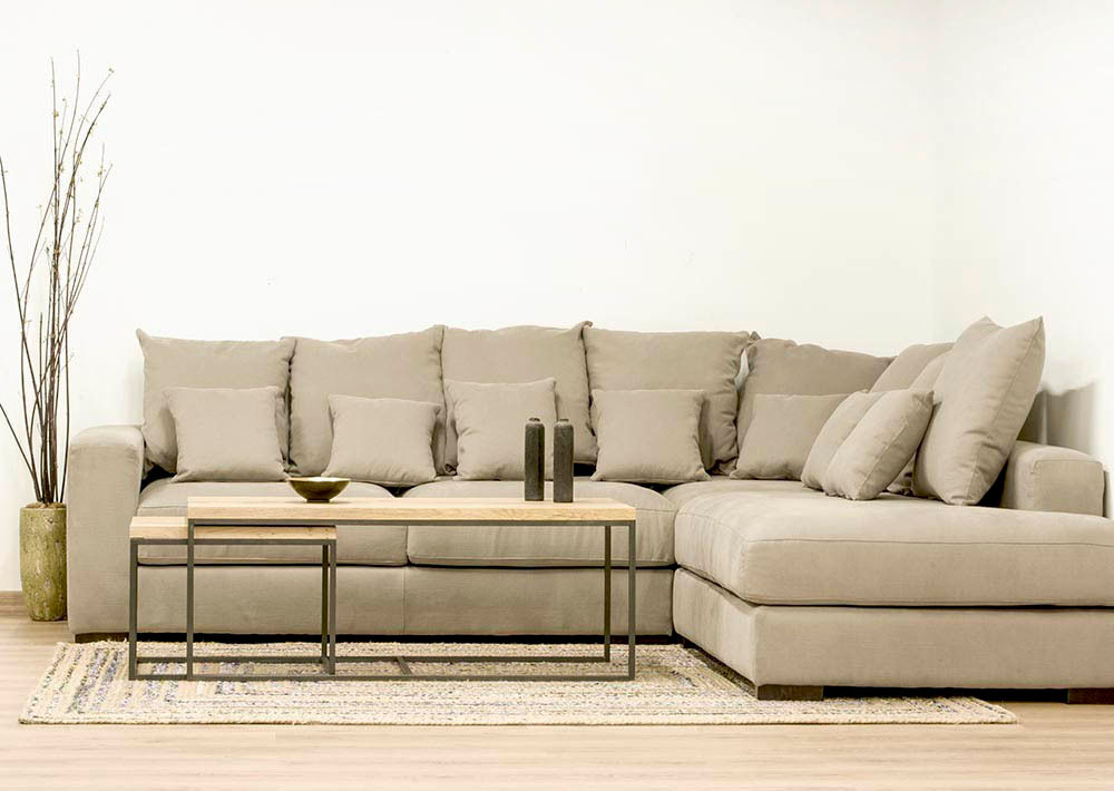 homify Moderne woonkamers Sofa's & fauteuils