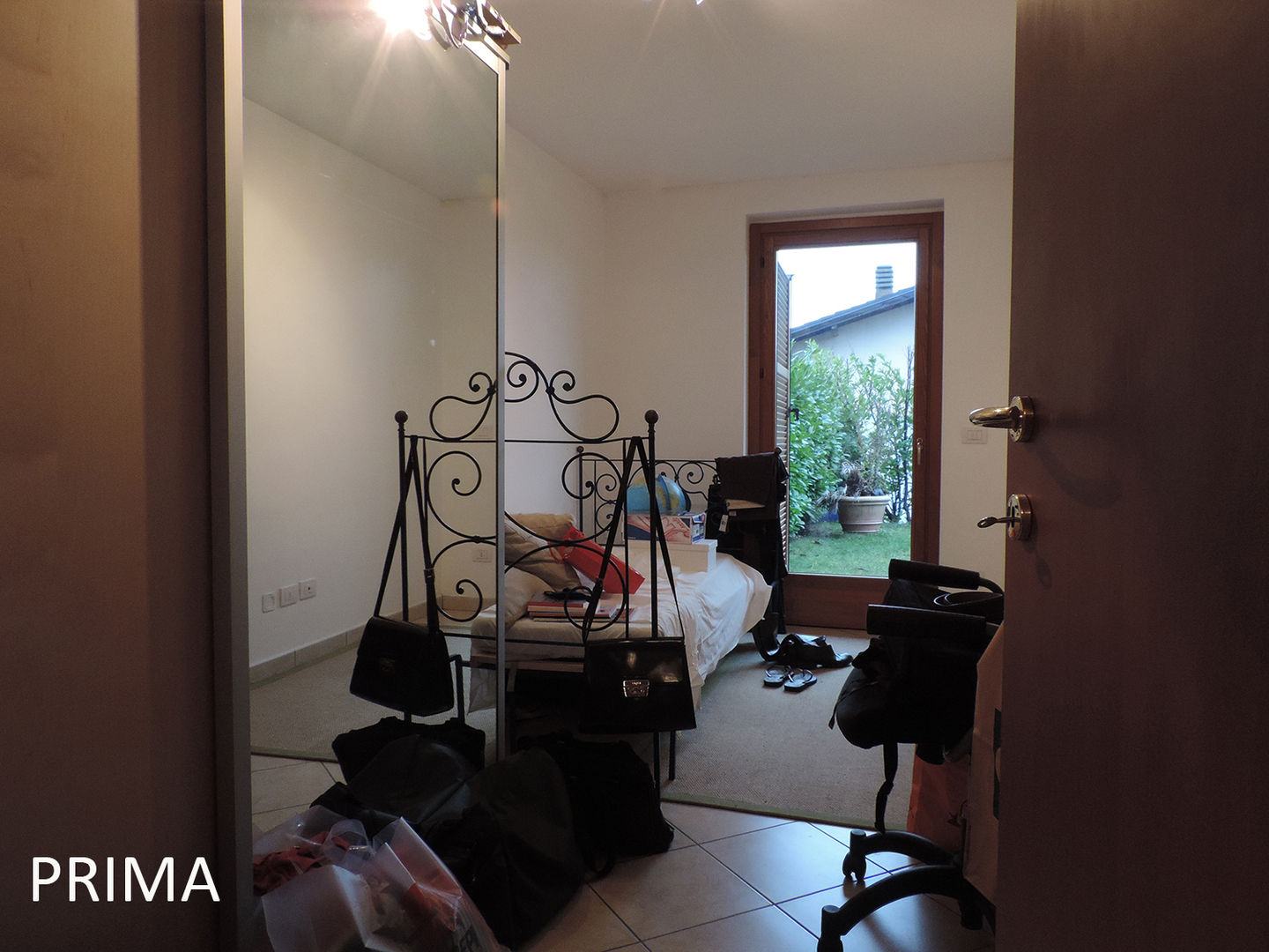 HOME STAGING per CAMERA DEGLI OSPITI - trilocale in condominio residenziale, destinato alla vendita, Boite Maison Boite Maison