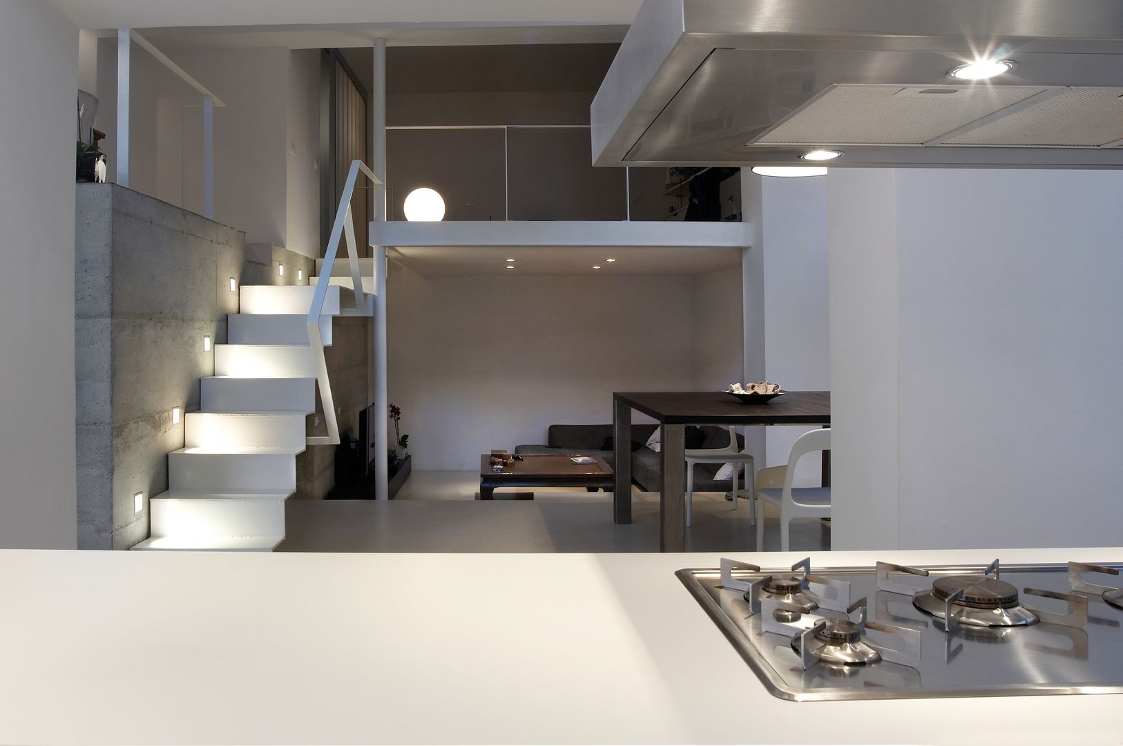 Loft a Milano, luca bianchi architetto luca bianchi architetto 미니멀리스트 거실