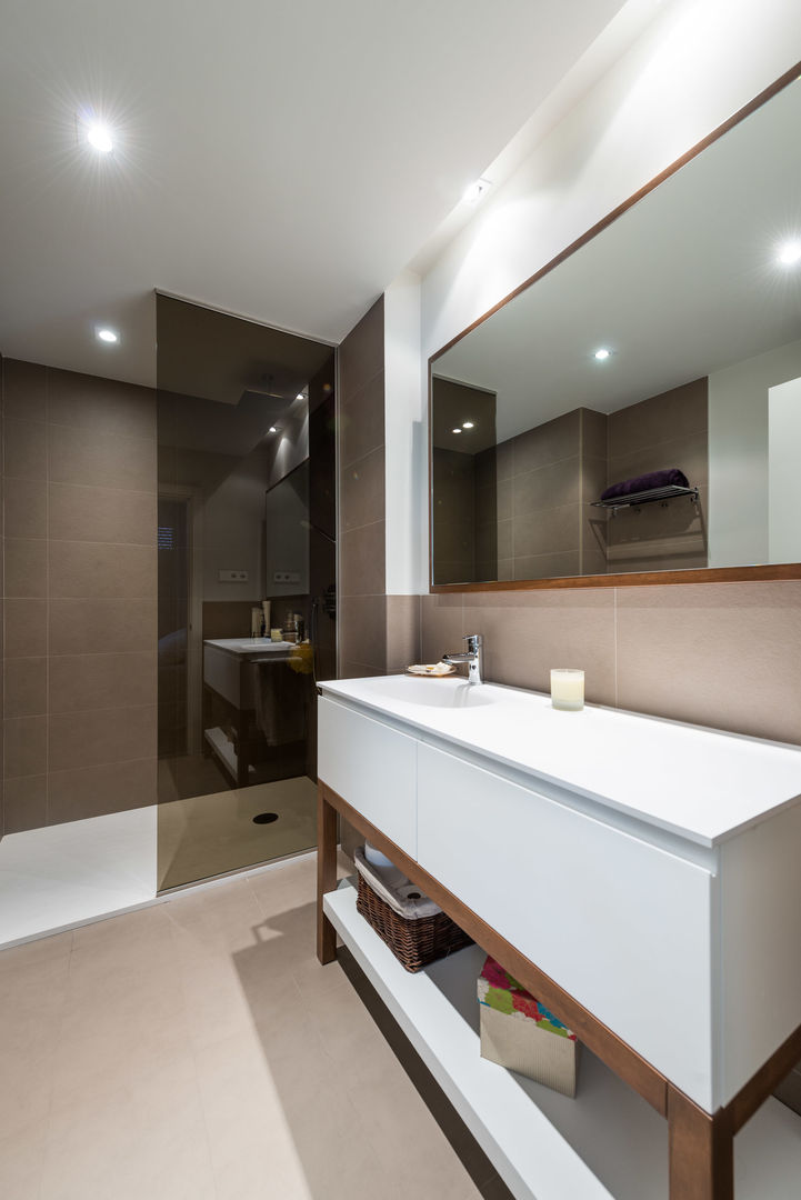 Reforma integral calle Moscou, Standal Standal Bagno moderno