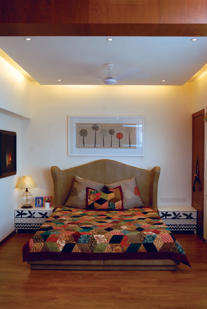 Fusion interiors , The Orange Lane The Orange Lane Dormitorios de estilo minimalista