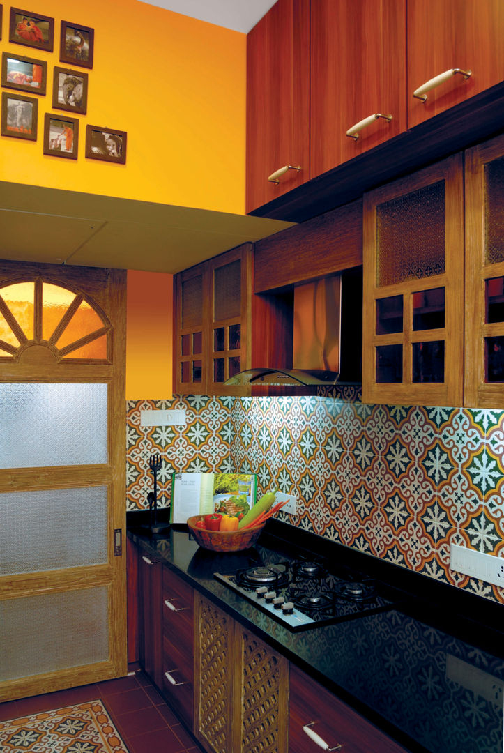 Fusion interiors , The Orange Lane The Orange Lane Minimalist kitchen
