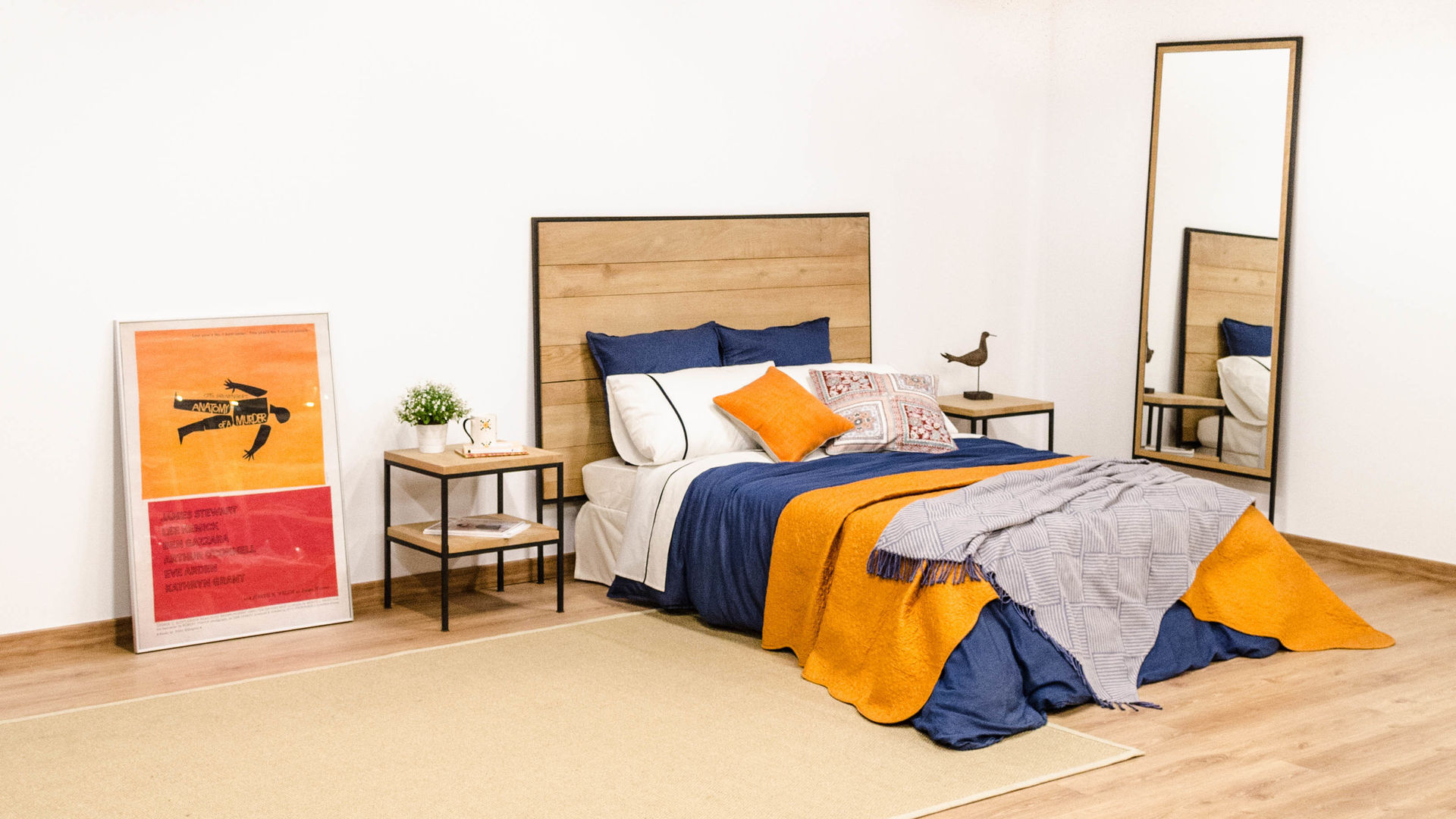 homify Industriale Schlafzimmer Betten und Kopfteile