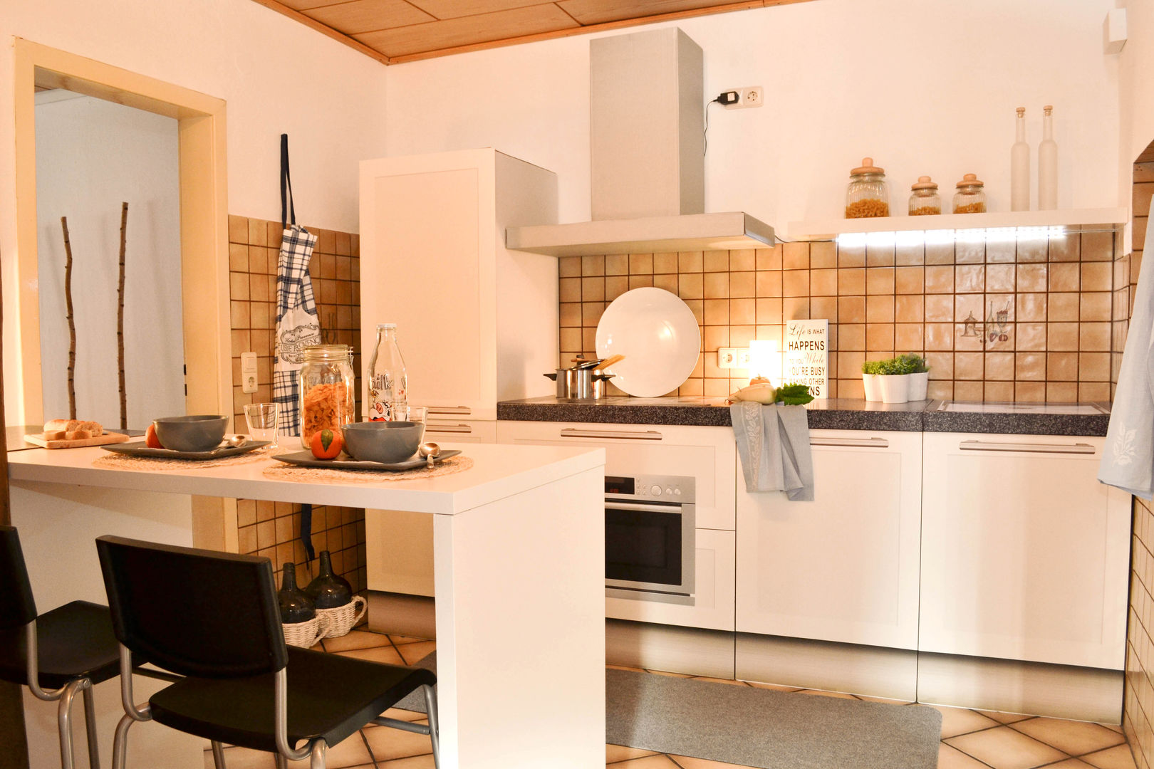 Solide Doppelhaushälfte, Jokiel Immobilien Jokiel Immobilien Classic style kitchen