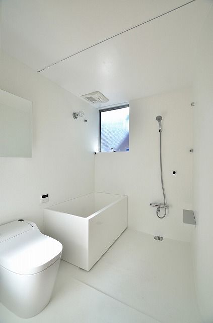 鷹番の長屋 / Townhouse in Takaban, Niji Architects／原田将史＋谷口真依子 Niji Architects／原田将史＋谷口真依子 Bathroom