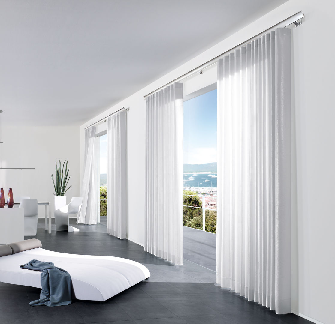 Harmonische Wellenbewegung., interstil Vorhanggarnituren interstil Vorhanggarnituren Puertas y ventanas de estilo moderno Barras y accesorios para cortinas