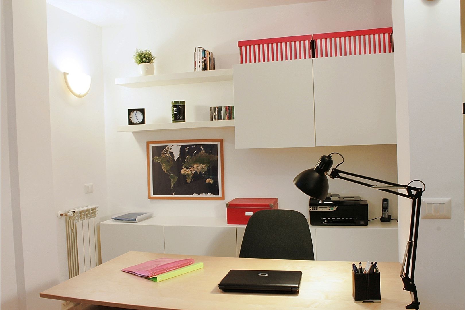 Home relooking: intervento su una sala hobby, LET'S HOME LET'S HOME مكتب عمل أو دراسة