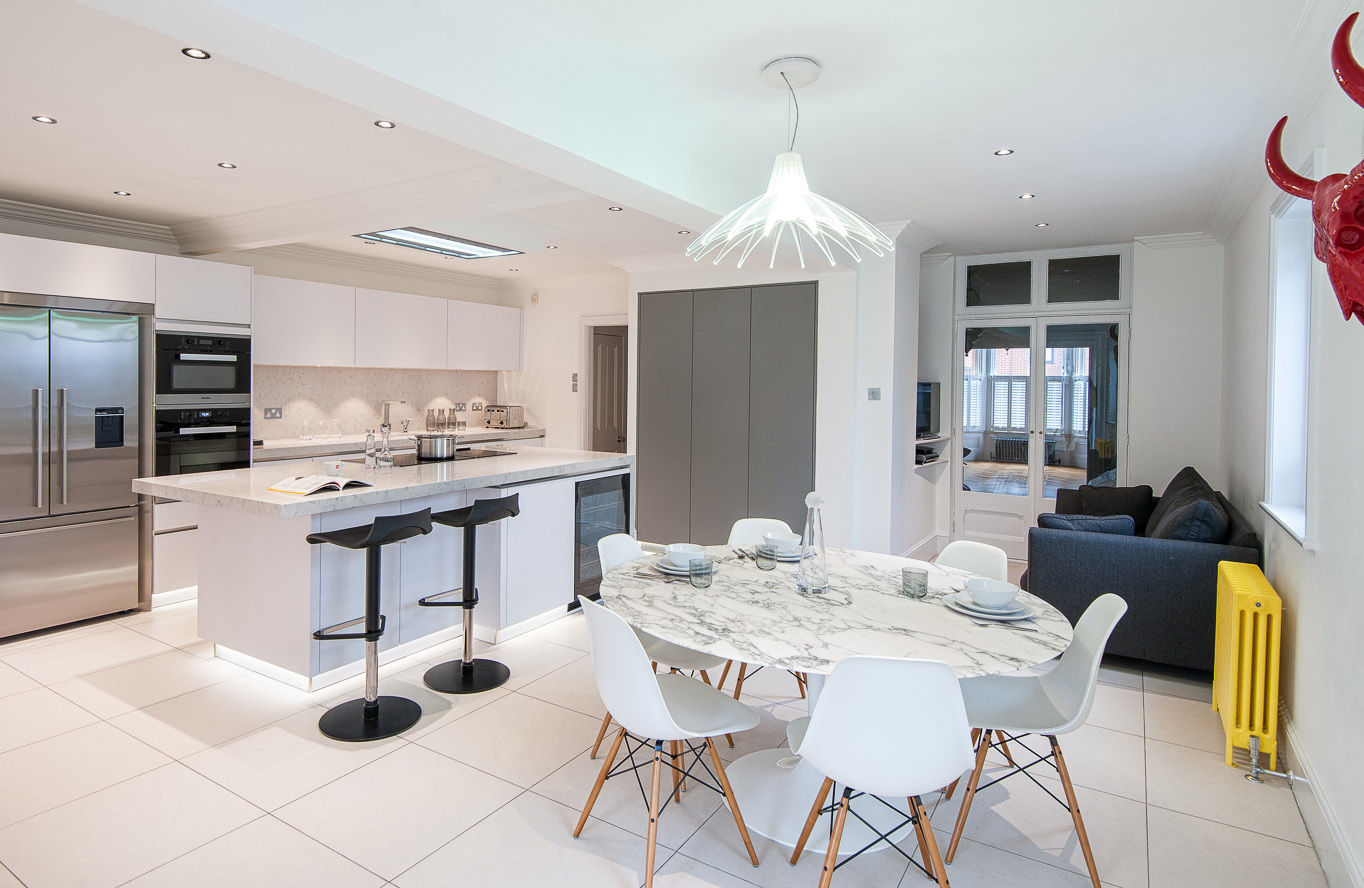 Urban Life kitchen - Buckhurst Hill homify Cocinas modernas