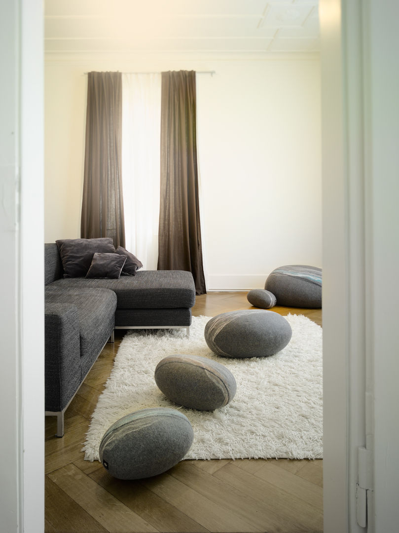 Appartement Stuttgart, Yeh Design Yeh Design Ruang Keluarga Modern