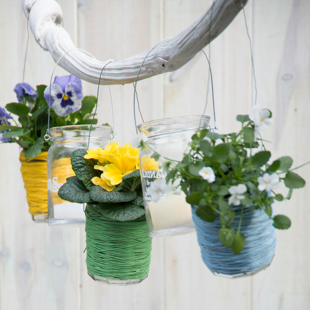 Frühlingsgarten, Pflanzenfreude.de Pflanzenfreude.de Balcones y terrazas de estilo ecléctico Plantas y flores