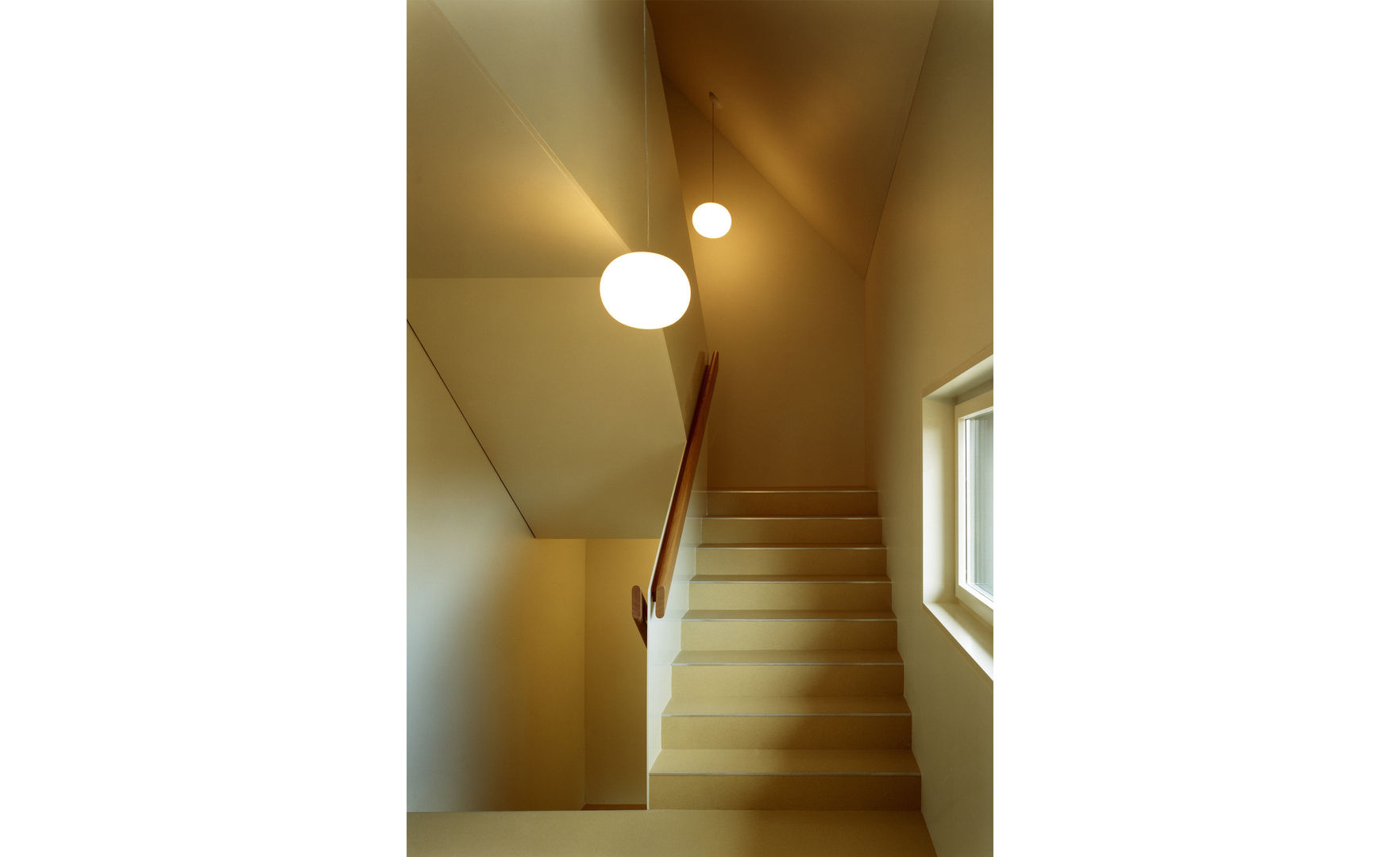 Mehrfamilienhaus Wiesengrundstrasse, weberbuess Architekten SIA weberbuess Architekten SIA Classic style corridor, hallway and stairs