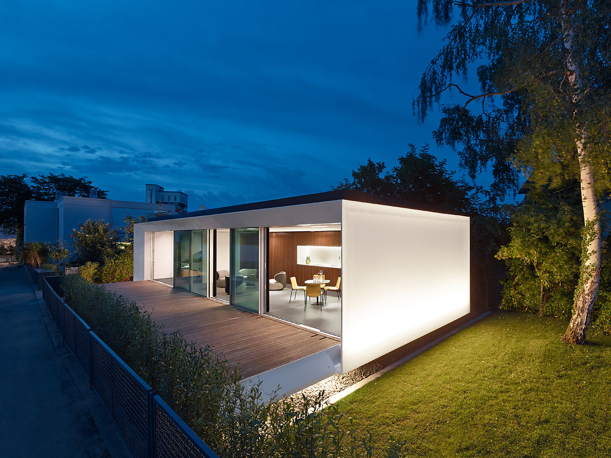 Aktivhaus B10, WERNER SOBEK WERNER SOBEK Moderne eetkamers