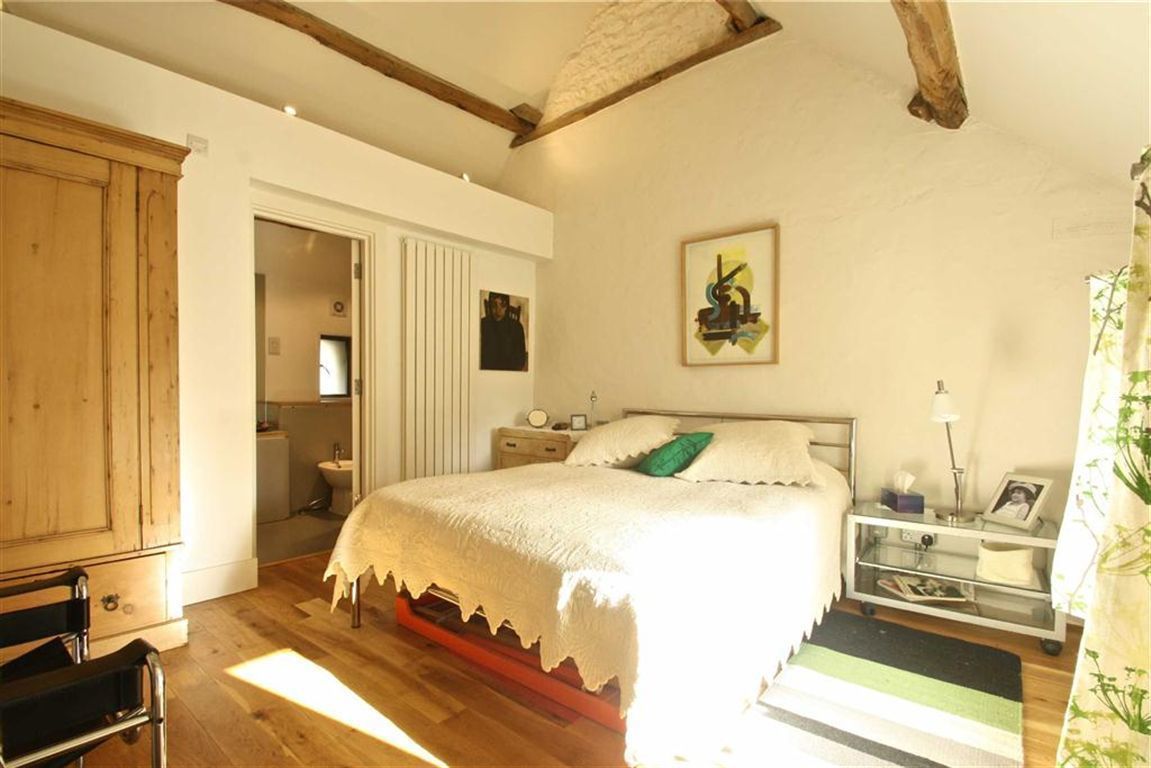 Wood Farm Barn, Seymour-Smith Architects Seymour-Smith Architects Country style bedroom