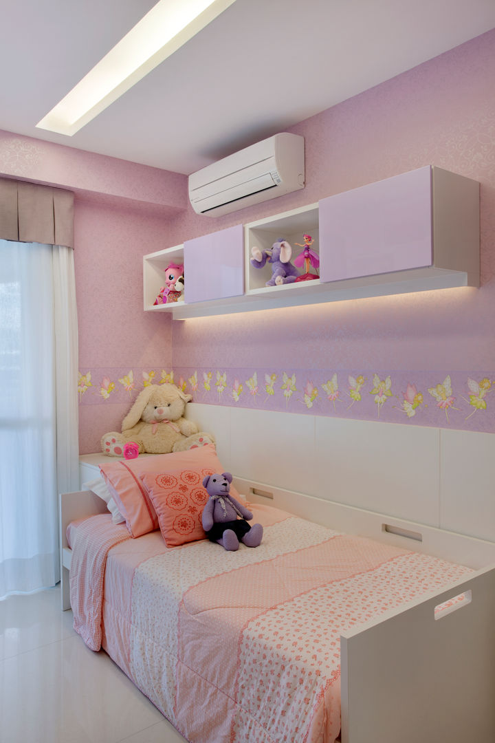 homify Modern nursery/kids room