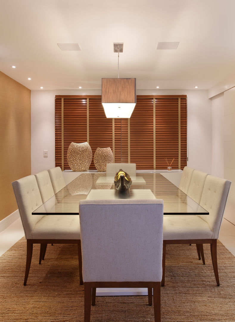 homify Modern dining room