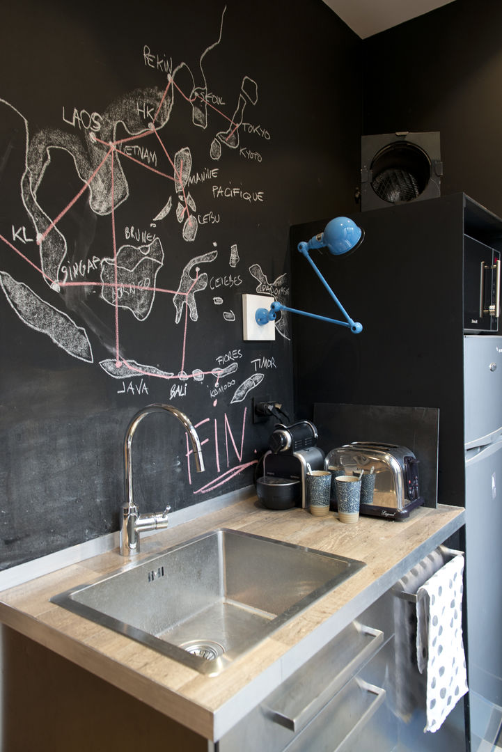 Rénovation Compléte d'un Ancien Bureau en Appartement, Atelier Grey Atelier Grey Moderne Küchen